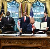 Donald Trump celebra en la Casa Blanca el acuerdo de paz entre Congo y Ruanda.