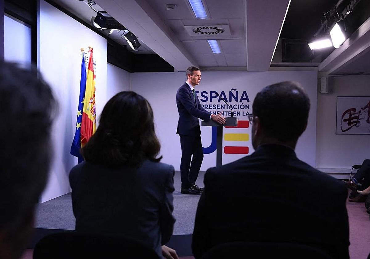 Pedro Sánchez comparece ante la prensa tras la reunión del Consejo Europeo del pasado jueves.