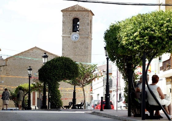 El cadáver de la mujer fue localizado en su vivienda de Sinarcas.