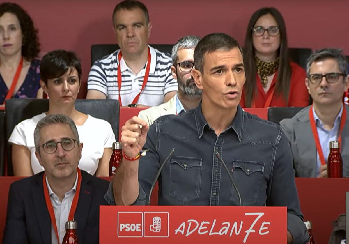 El presidente del Gobierno, Pedro Sánchez, interviniendo este sábado en el comité federal del PSOE.