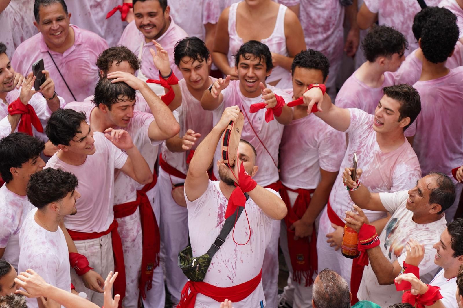 Un año más, además de los encierros, la música tendrá un papel protagonista con actuaciones musicales en cada rincón de la capital navarra.