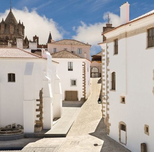 La ciudad más bonita de Portugal: una joya Patrimonio de la Humanidad muy cerca de Lisboa
