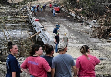 Más de cien muertos en las inundaciones de Texas: «Si pensamos demasiado en la catástrofe, perderemos la cabeza»