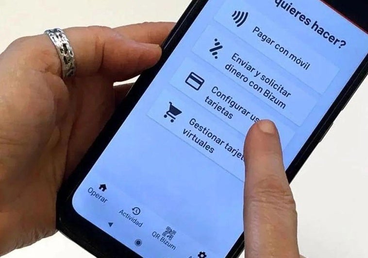 Envía por error un bizum de 100 euros para reservar unos cerdos y hace un amigo