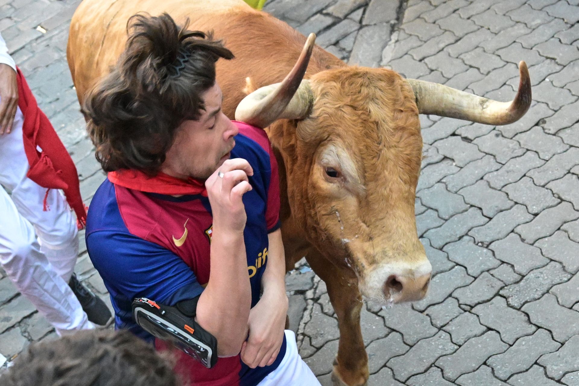 El encierro ha dejado un herido por asta de toro y dos trasladados por contusiones, según el parte médico.