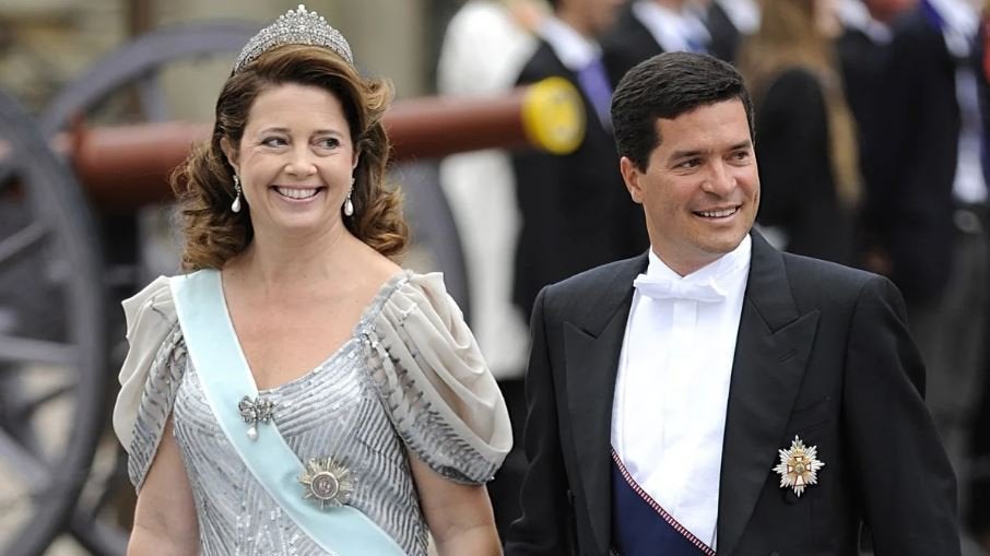 Alexia de Grecia cumple 60 años junto a Carlos Morales: del flechazo en las regatas al accidente que pudo cancelar su boda