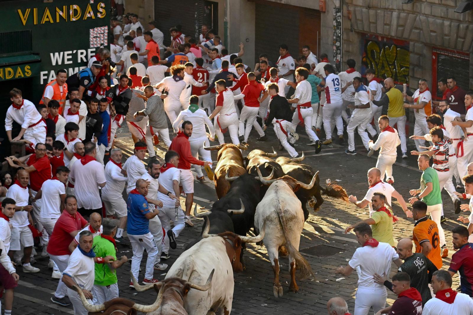 Los toros de La Palmosilla protagonizan el penúltimo encierro de 2025
