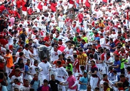El sexto encierro de San Fermín 2025, en imágenes