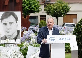Miguel Tellado, este sábado por la mañana en el homenaje a Miguel Ángel Blanco en Ermua