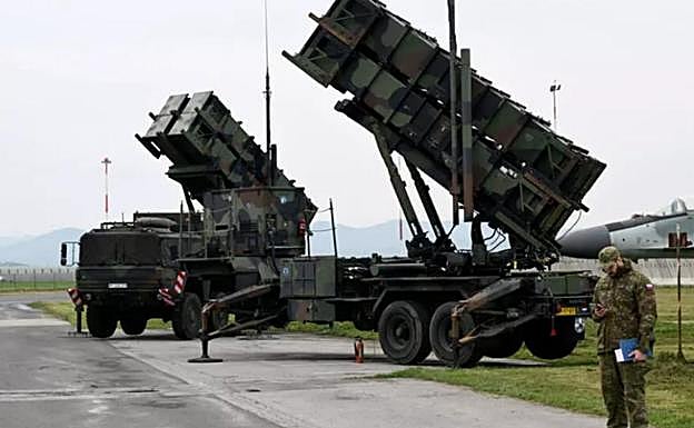 Sistemas de misiles Patriot estadounidenses.