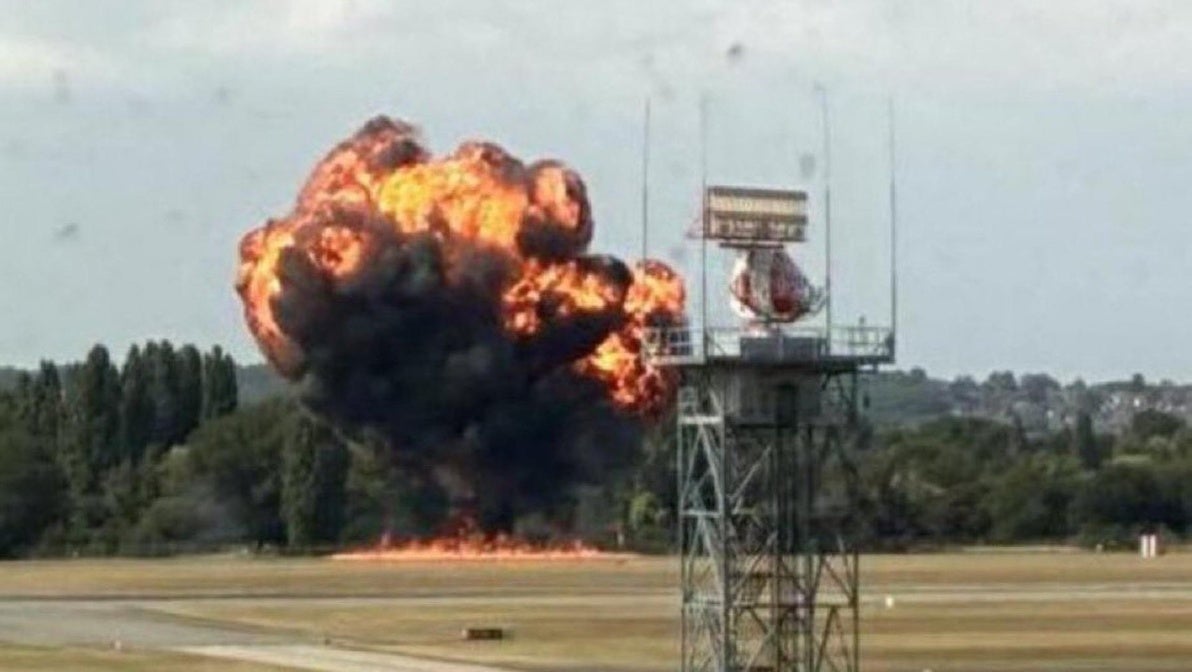 Una avioneta médica se estrella en el aeropuerto de Southend de Londres y obliga a su cierre