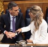 Pedro Sánchez y Yolanda Díaz el pasado día 9 en el pleno del Congreso sobre el caso de corrupción protagonizado por los dos últimos secretarios de Organización del PSOE.