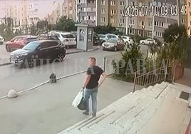 El asesinato del general Ivan Voronych fue captado por una cámara de seguridad.