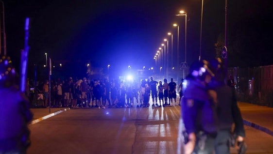Tres detenidos y ochenta identificados durante los enfrentamientos en la noche de este lunes en Torre Pacheco