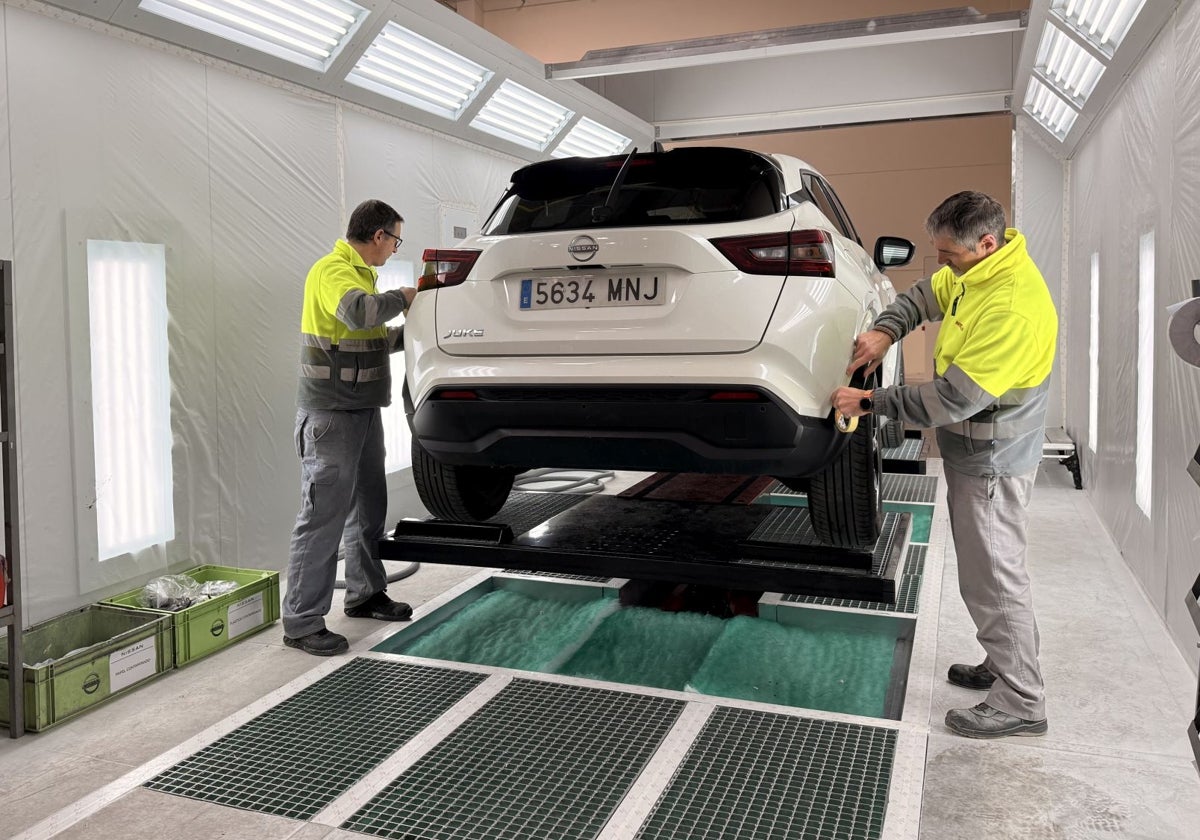 The Ávila plant inspects 100 points to refurbish used models.