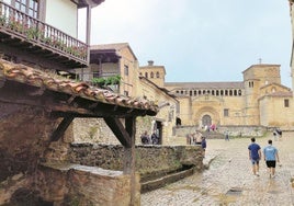 Santillana del Mar. Hacemos una parada en este bello pueblo cántabro.