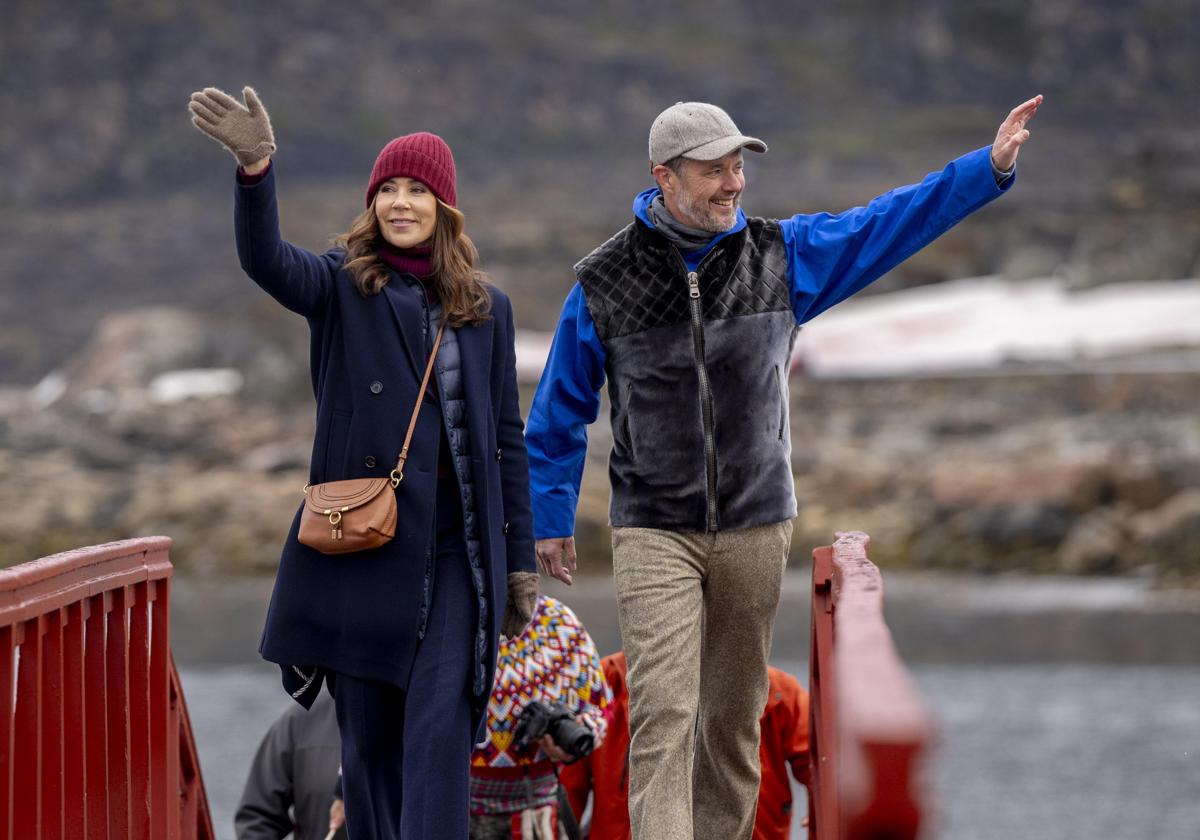 Federico y Mary de Dinamarca visitan Groenlandia.