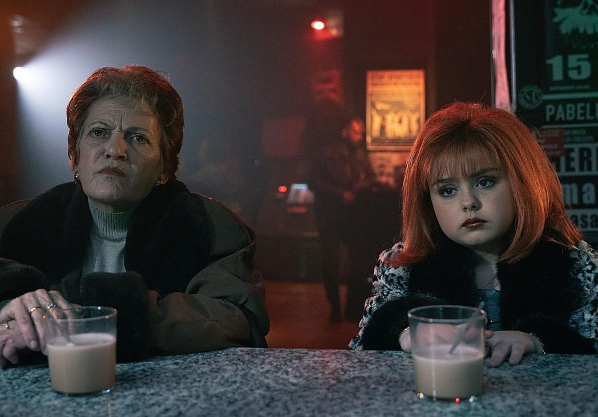 Imagen principal - Rocío Ibáñez, Sofía González, Julián Villagrán, Carlos Areces y Natalia de Molina. 