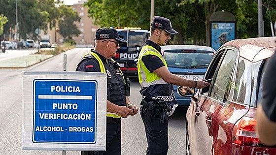 Más del 65% de los españoles cree que beber y conducir, antes aceptado, ahora está mal visto