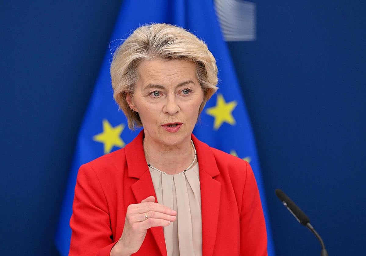 La presidenta de la Comisión Europea, Ursula von der Leyen, en una comparecencia.