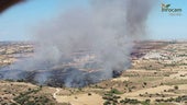 Desalojan a vecinos de un pueblo de Toledo por un incendio forestal