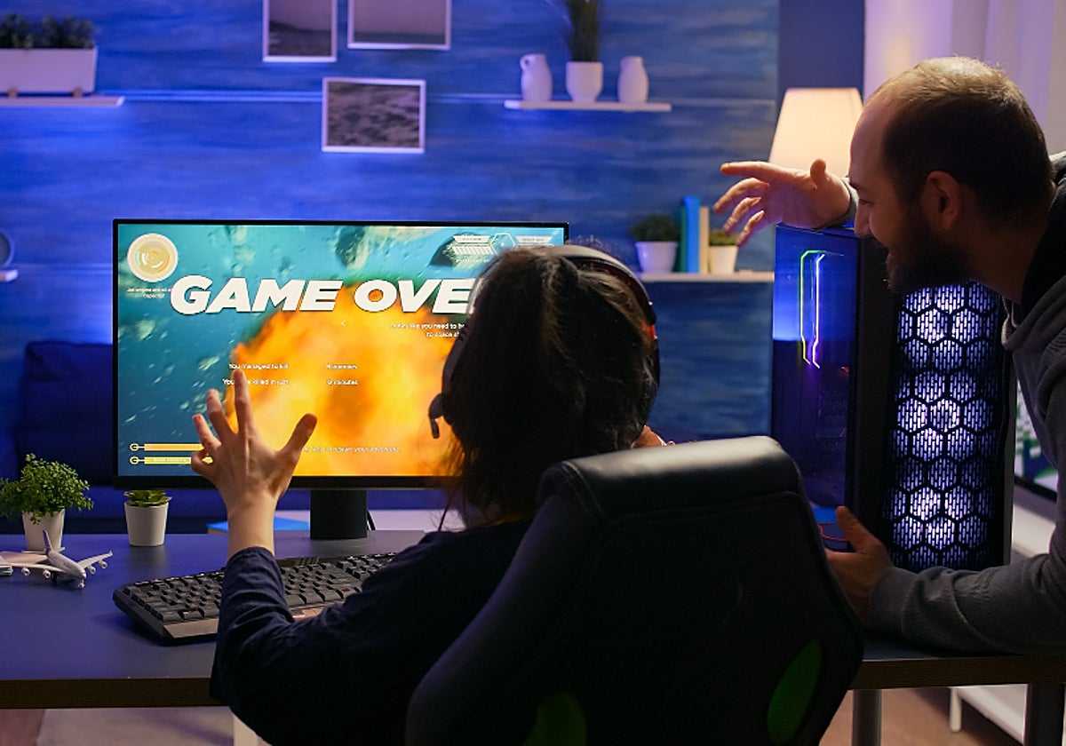 El último bombazo de Samsung es este monitor gaming que ahora tiene un código de descuento del 29%