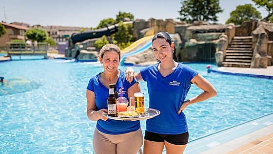 «Regalamos paellas cuando acaba el verano para celebrarlo»