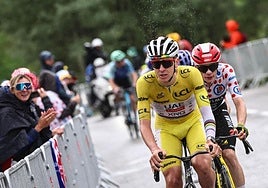 Pogacar acaricia el Tour en la nueva victoria de Arensman