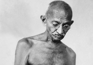 Gandhi y sus escandalosas cartas de amor: la pasión por un amigo, la relación con su sobrina...
