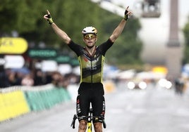 Van Aert gana en París y Pogacar vuelve a reinar en el Tour