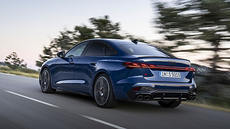 El S5 alcanza los 100 km/h en 4,5 segundos.