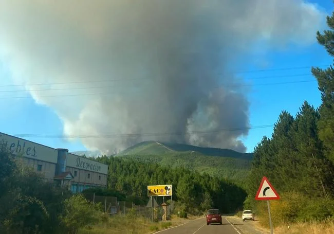Incendio forestal en Las Hurdes