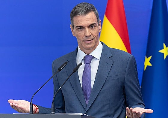 El presidente del Gobierno, Pedro Sánchez, comparece ante los medios de comunicación para hacer balance del curso político.