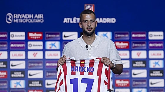 El Atlético cierra su semana fantástica con las presentaciones de Hancko y Pubill