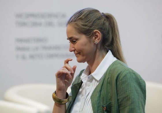 La vicepresidenta y ministra para la Transición Ecológica, Sara Aagesen, en la sede del Ministerio