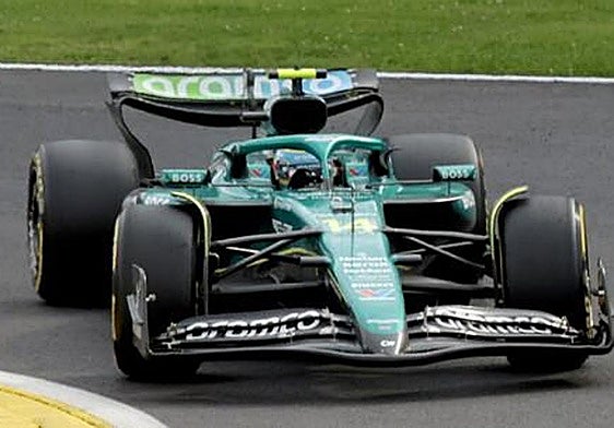 Alonso durante los libres del Gran Premio de Hungría.
