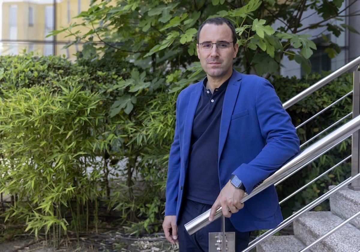 Gonçalo Bernardes, head of the Translational Chemical Biology Group at CNIO