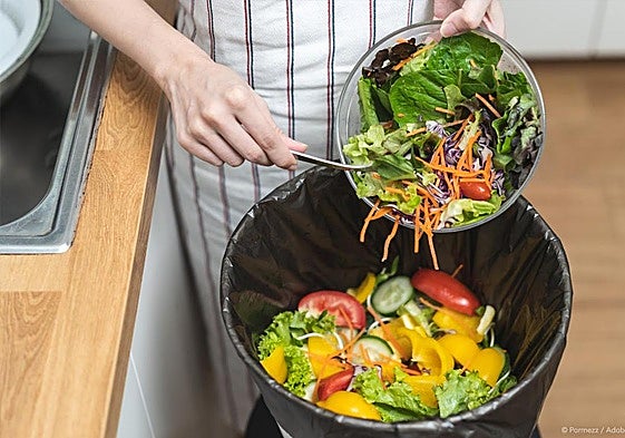 El desperdicio alimentario se reduce, aunque la media supera los 24 kilos por persona