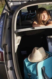 ¿Llevas bien la nevera? Consejos para evitar multas y accidentes este verano