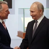 Steve Witkoff y Vladimir Putin en una reunión en abril de 2025 en San Petersburgo.