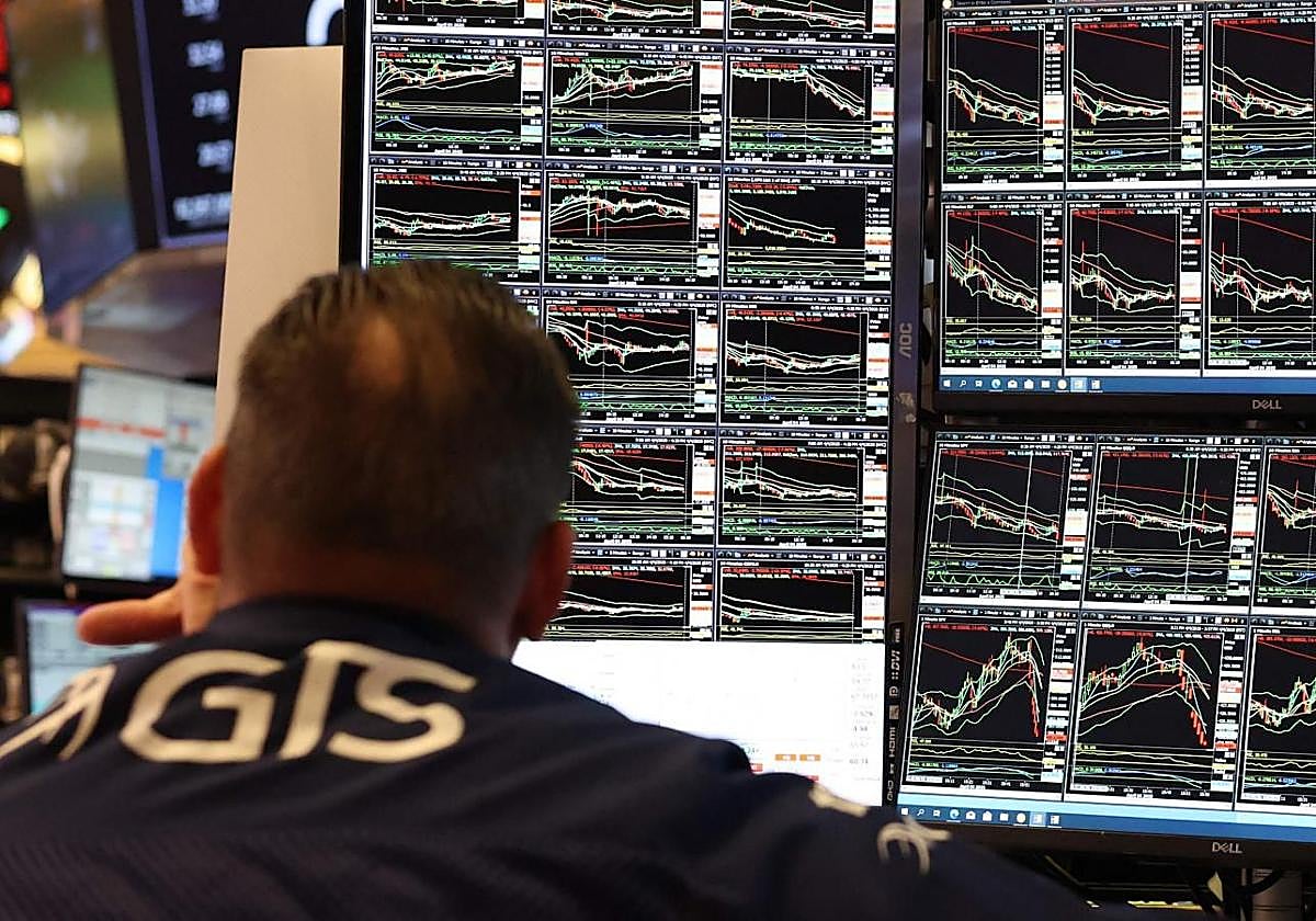 El Ibex rebota y recupera los 14.300 puntos con el impulso de los bancos