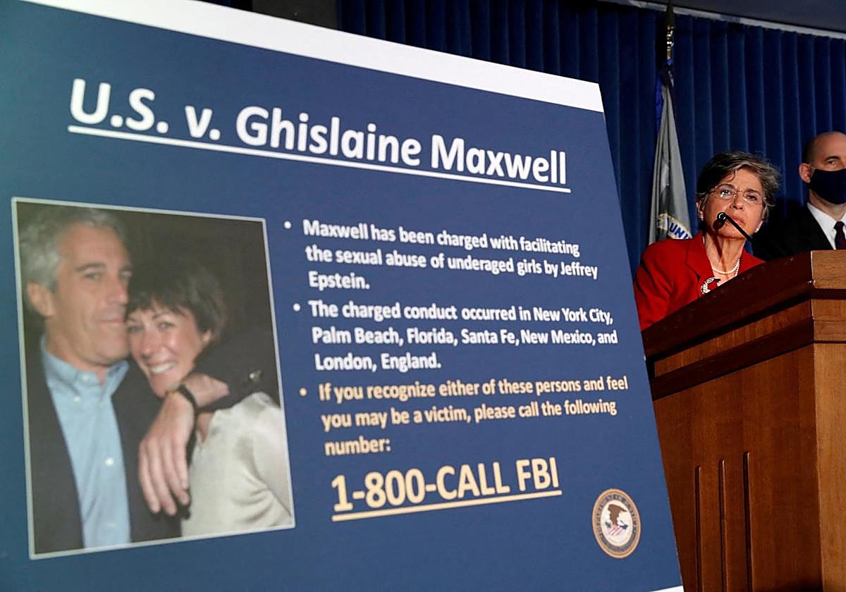 Audrey Strauss, fiscal federal interina para el Distrito Sur de Nueva York, al anunciar cargos en 2020 contra Ghislaine Maxwell.