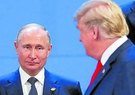 Vladímir Putin y Donald Trump, en un encuentro en 2018 durante una cumbre del G20 en Buenos Aires.