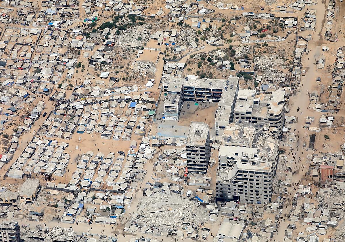 Vista de la devastación de aérea desde un avión jordano.