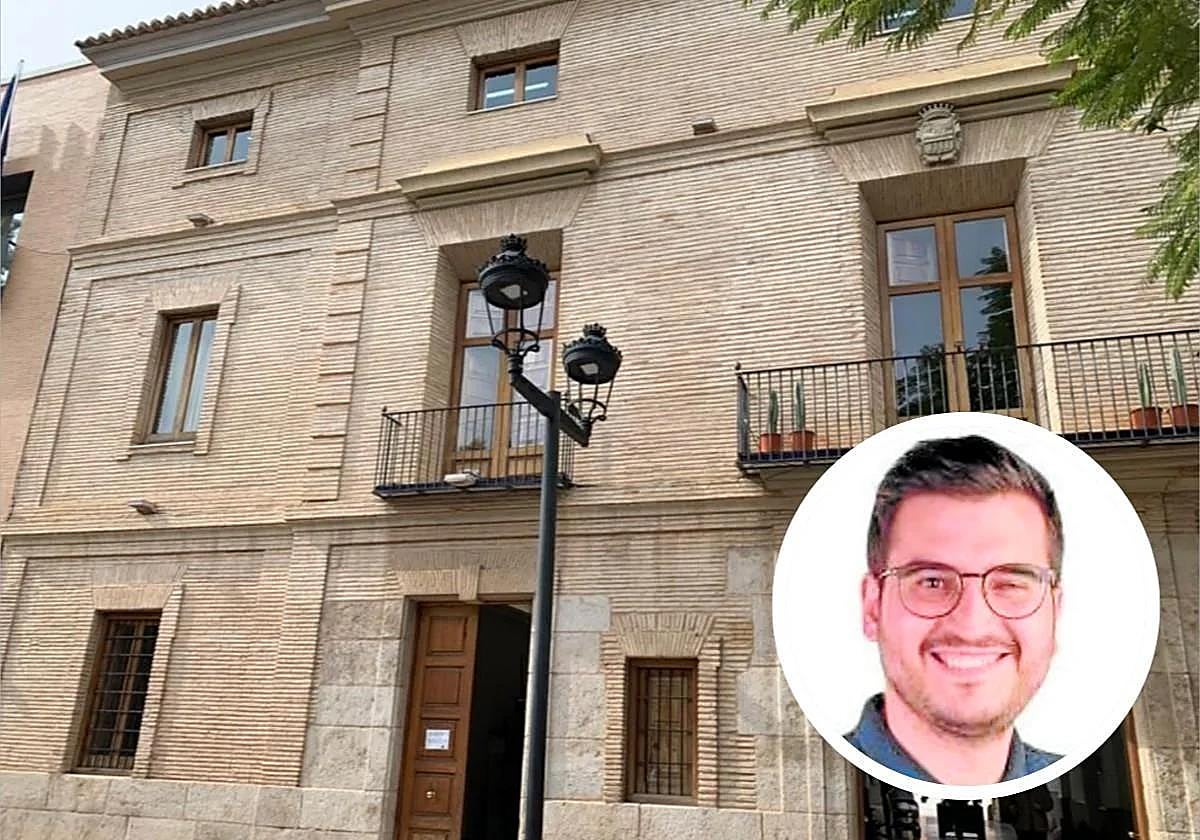 Ajuntament de Catarroja. A la derecha, el concejal socialista de Catarroja, Miquel Verdeguer.