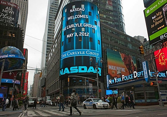 Un adolescente abre fuego y hiere a tres personas en Times Square