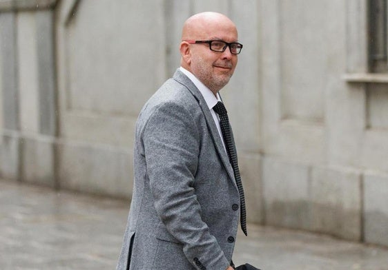 El abogado Gonzalo Boye, antes de una comparecencia en el Tribunal Supremo.