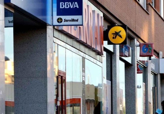 Sucursales bancarias.