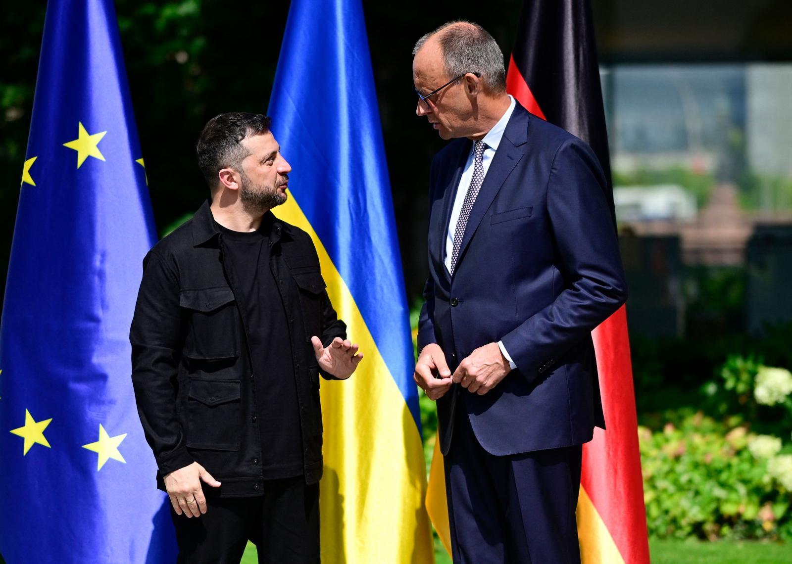 Friedrich Merz y Volodímir Zelenski, en su encuentro en Berlín.