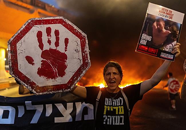 Manifestación a favor de los rehenes.